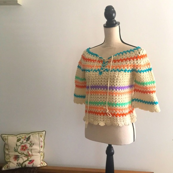 Vintage Tops - Vintage handmade crochet sweater size small